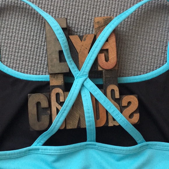 ZELLA Racerback Sports Bra In Turquoise - Picture 5 of 8